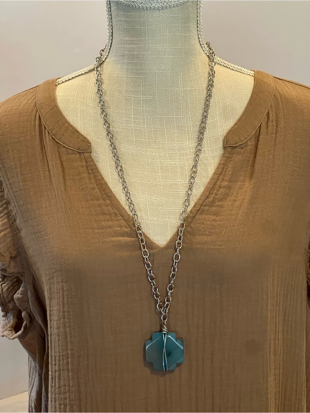 Agate Pendant Necklace